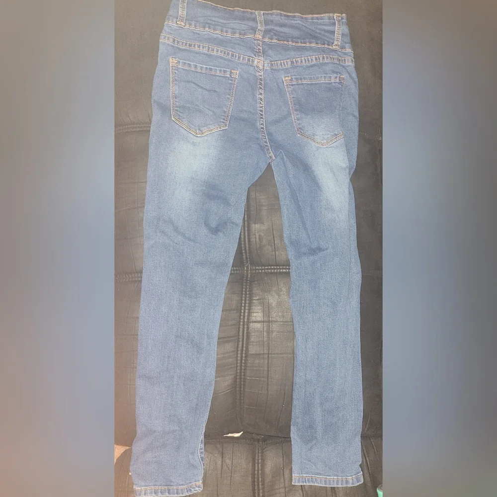 Distressed jeans - Picture 3 of 3